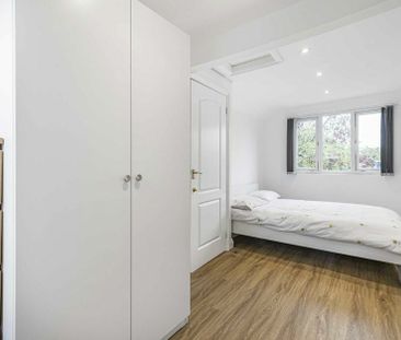 Clarence Mews Rotherhithe, SE16 - Photo 3