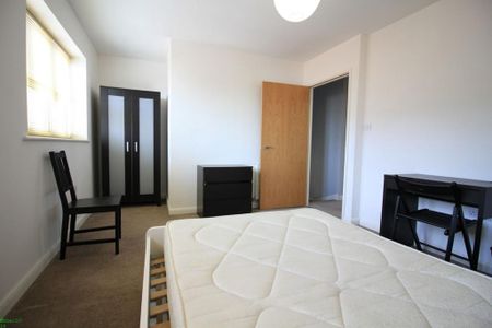 5 bedroom terraced house to rent - Photo 5