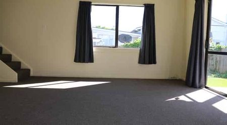 5 Bedroom home - Photo 3