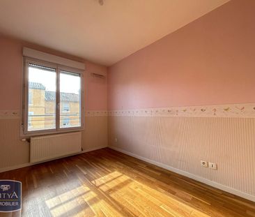 Location Appartement 3 pièces 66m² VILLEFRANCHE SUR SAONE 69400 - Photo 2