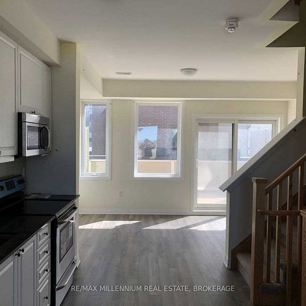 For Lease - 257 Downsview Park Boulevard, Toronto, Ontario - Photo 1