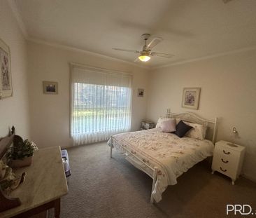 3BR TOWNHOUSE-WESTSIDE LOCATION - Photo 4