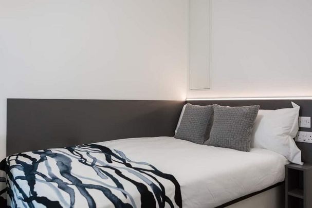 Studio to rent - Photo 1