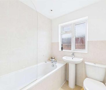 Fleet Road, Fleet, Hampshire, GU51 - Photo 6