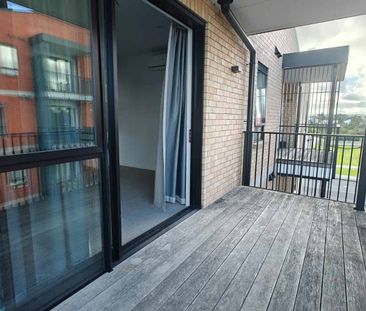 Modern 2 bedrooms apartment at Hobsonville point - Photo 3