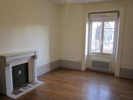 Location Appartement 1 pièce 40m² BESANCON 25000 - Photo 2