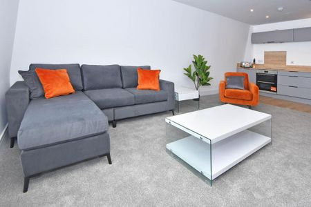 3 bedroom apartment to rent - Photo 2