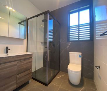 Fully Fenced off Granny Flat!! - Photo 1