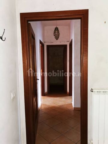 Trilocale via Lungoliri Pirandello 30, Centro, Isola del Liri - Photo 2