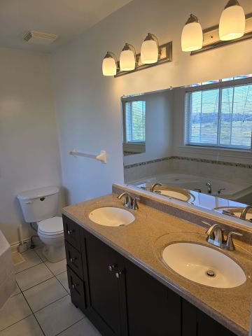 For Lease - 72 Castle Glen Crescent, Kanata, Ontario - Photo 5