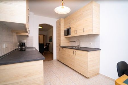 Zsolt utca - Fotó 3