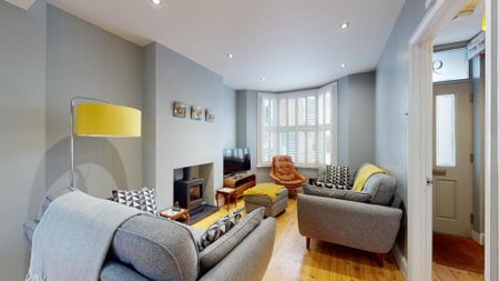 3 bedroom terraced house to rent - Photo 3