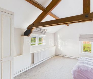 3 bedroom detached house to rent - Photo 2