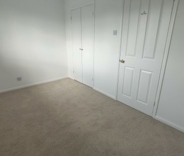 Sutton Close, Bury St. Edmunds - Photo 5