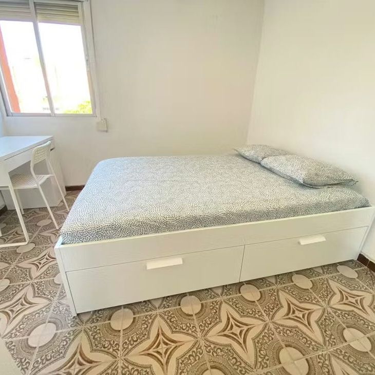 Calle de Alcocer, Madrid, Community of Madrid 28041 - Photo 1