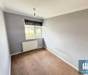 Laburnum Grove, Golcar, Huddersfield, West Yorkshire, HD7 - Photo 5