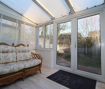 Birchinall Close, Macclesfield, SK11 - Photo 4