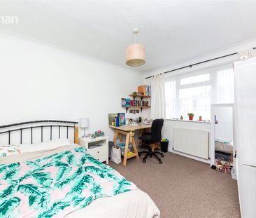 5 bedroom semi-detached house to rent - Photo 3