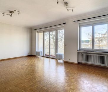 Wolvendael area: Nice 2BR apt + terrace + parking - Photo 3
