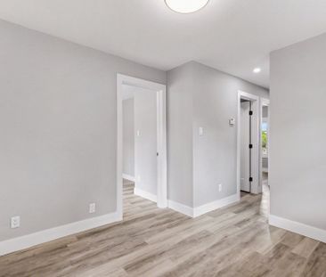 For Lease - 222 Mcarthur Avenue, Vanier and Kingsview Park, Ontario - Photo 6