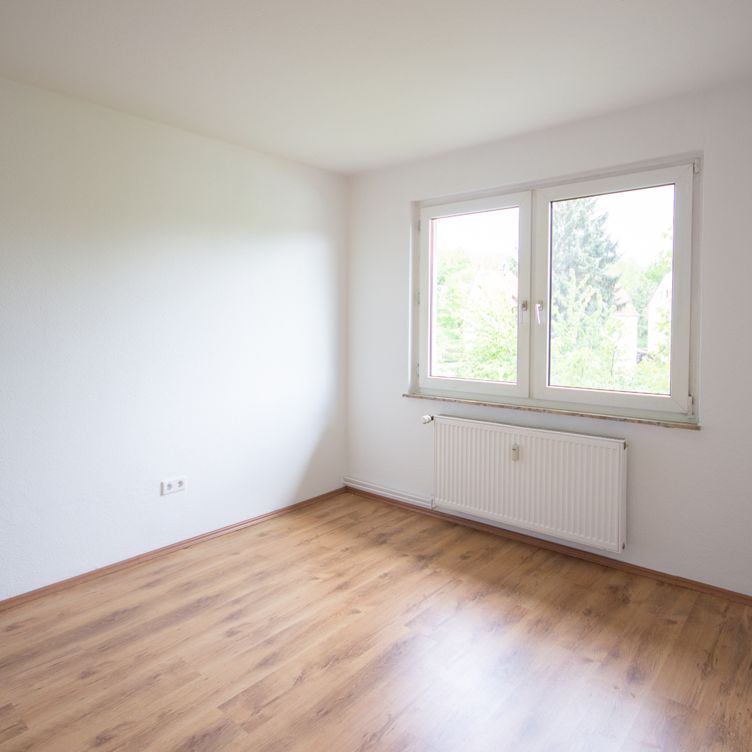 Frisch sanierte Wohnung in ruhiger Lage zu vermieten! - Photo 1