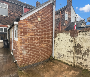 2 bedroom terraced house to rent - Photo 3