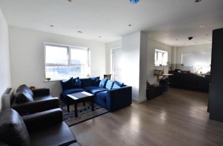 2 Bed Flat, Oxford Road, LU1 - Photo 2