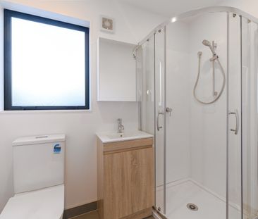 Modern living on Triangle! - Photo 6