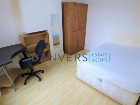 4 bedroom terraced house to rent - Photo 2