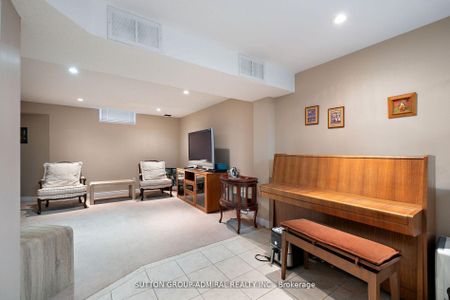 For Lease - 19 Langtry Place, Vaughan, Ontario - Photo 4