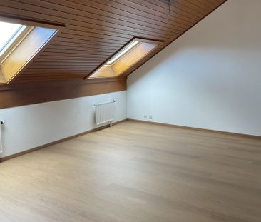 Charmant appartement de 2 pièces avec cachet sous les combles - Photo 4