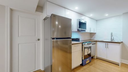For Lease - 14 Hedges Boulevard Unit# Lower, Toronto, Ontario - Photo 3
