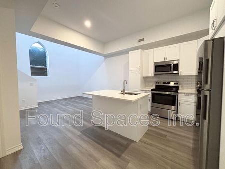 $1,899 / 2 br / 1.5 ba / 16 west ave s unit 114 - Photo 3