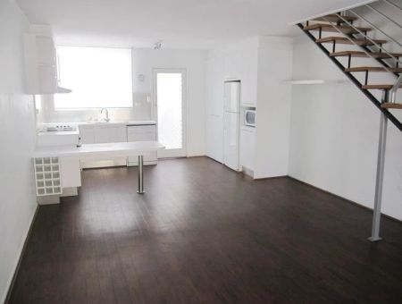 2-story ground floor unit in a complex of only 6 units - Photo 4