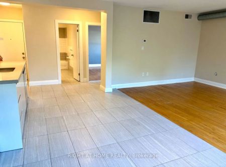 1207 Hurontario Street #B - Photo 3