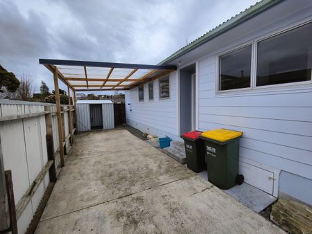 Freshly redecorated home in Dinsdale - Photo 2