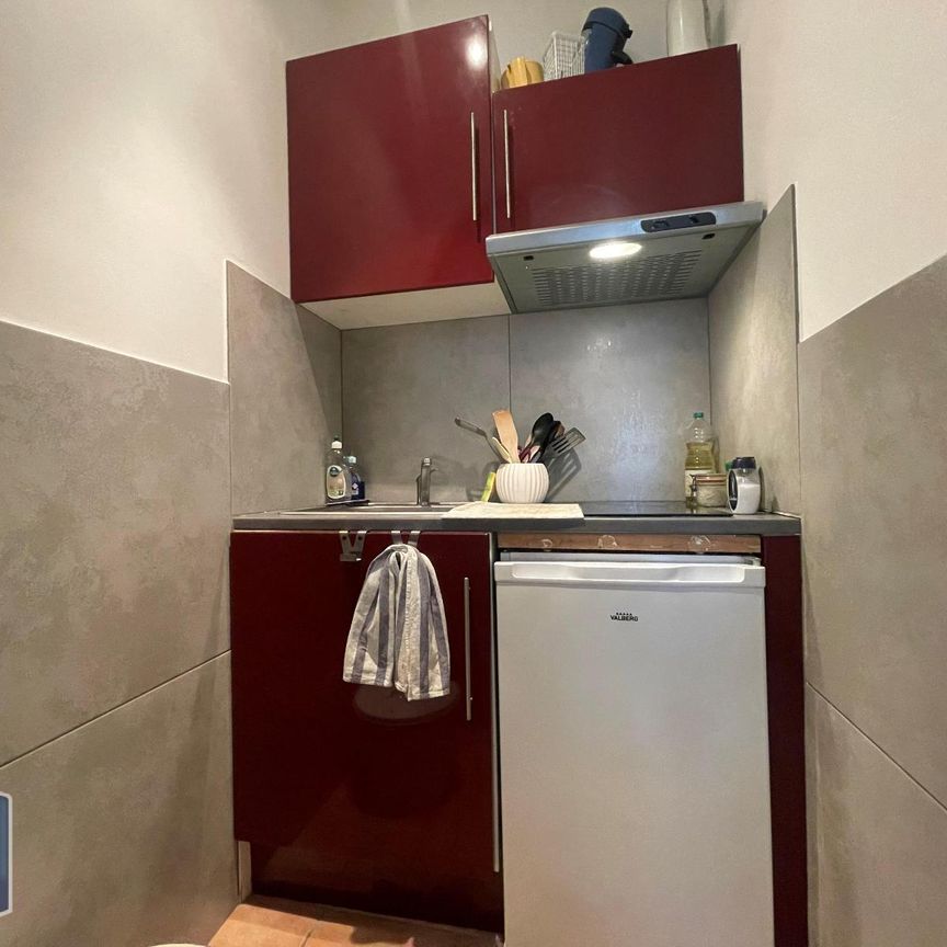 Location Appartement 1 pièce 26m² AVIGNON 84000 - Photo 1