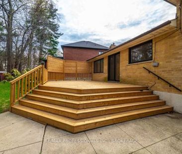 For Lease - 22 Fabian Place, Toronto, Ontario - Photo 5