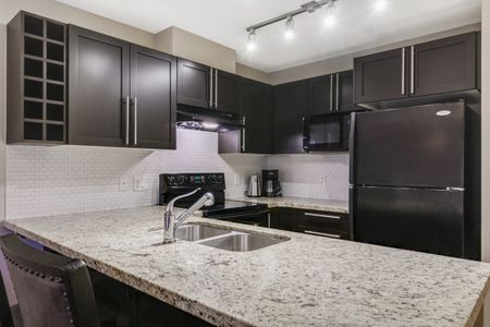 WATERSCAPES – NEW Seasonal listing - Photo 2