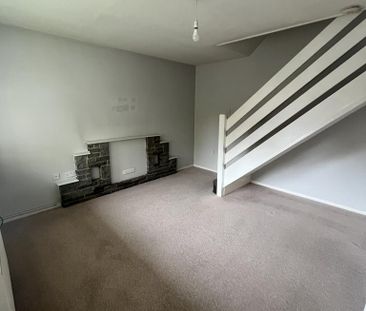 2 bedroom semi-detached house to rent - Photo 1