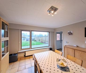 HALFOPEN WONING TE HUUR IN ZWEVEGEM IN RUSTIGE WIJK - Photo 1