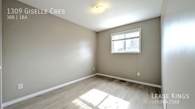 1309 Giselle in Windsor for rent - Photo 1