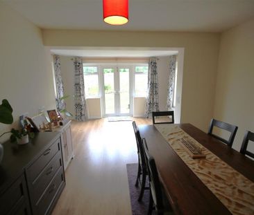 5 bedroom detached house to rent - Photo 4