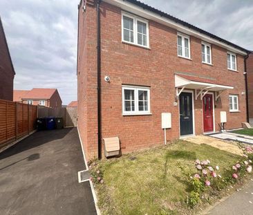 3 bedroom semi-detached house to rent - Photo 3