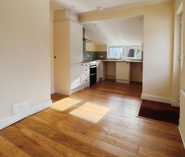 2 bedroom detached bungalow to rent - Photo 4