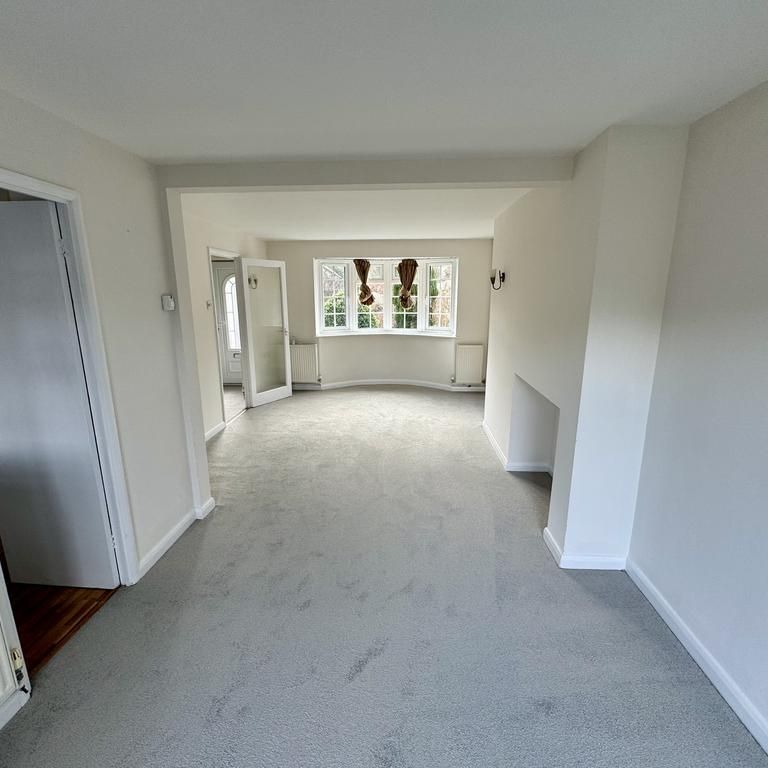 3 bedroom semi-detached house to rent - Photo 1