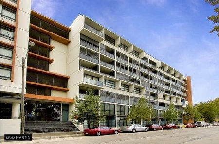 MGM MARTIN - ONE BEDROOM APARTMENT - Photo 4