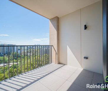 1 Bedroom + Study with view - Photo 6