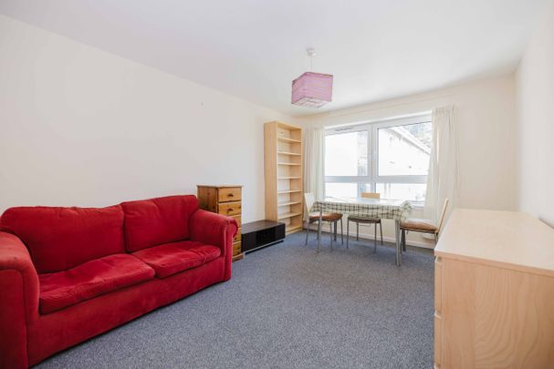 0887L - Viewcraig Gardens, Edinburgh, EH8 9UW - Photo 1