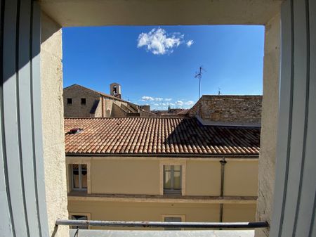 Nimes Maison Carrée appartement T3 meublé - Photo 4